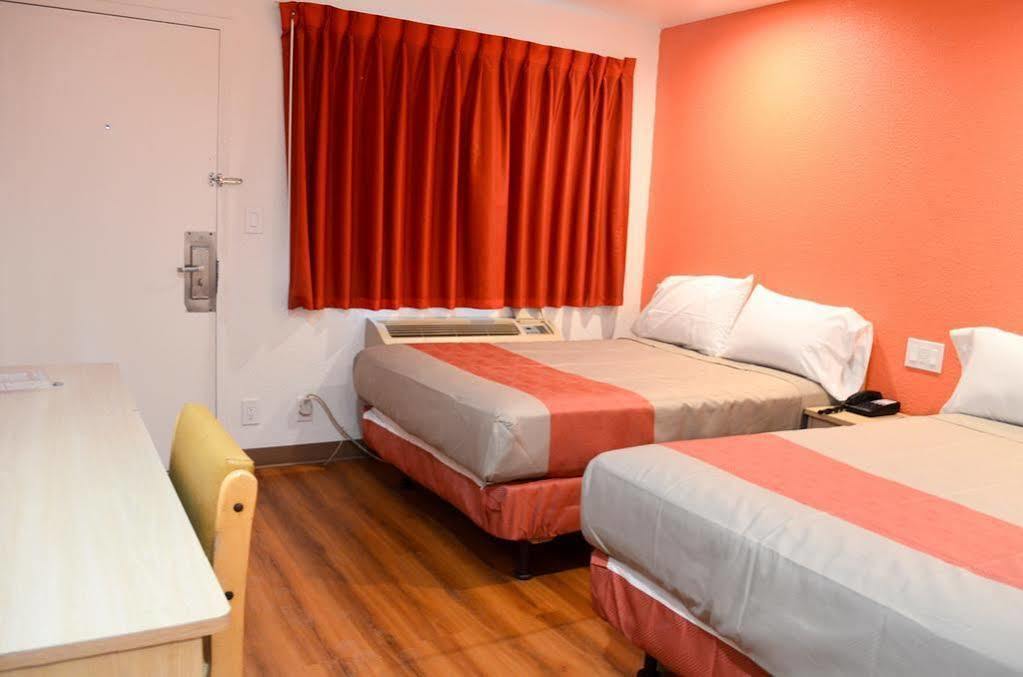 Motel 6-Bakersfield, Ca - Airport Exterior photo